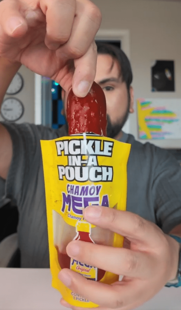 Van Holten's: Chamoy Mega Pickle - Candywrap.nl