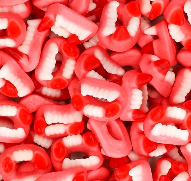 Dracula Teeth - Candywrap.nl